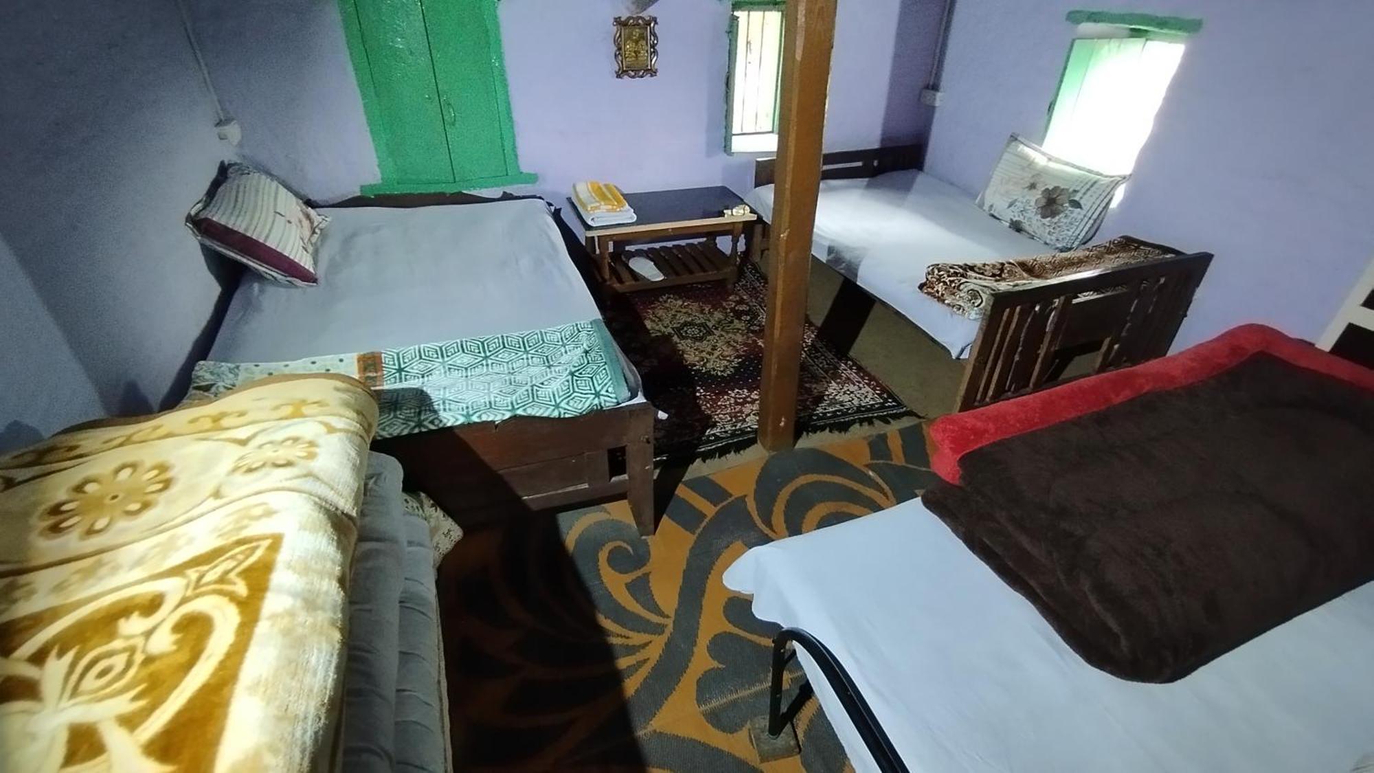 Dwarahat Village Farmstay- Babaji'S Cave Habitación foto
